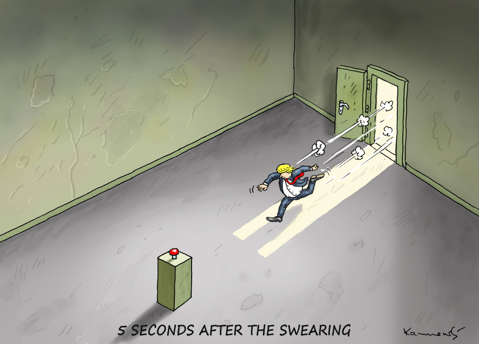 TRUMP 5 SECONDS AFTER THE SWEARING