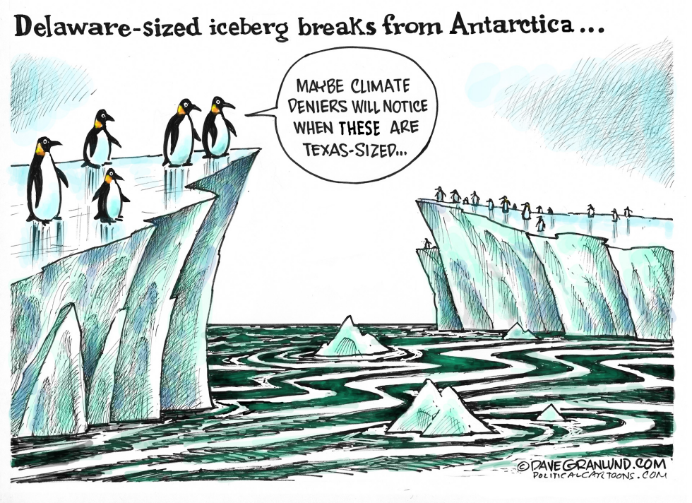Massive iceberg COLOR