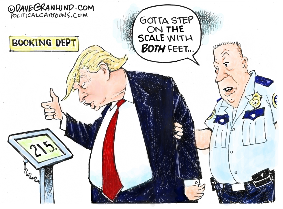 Trump claims he's 215 lbs
