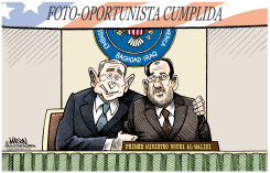 FOTO- OPORTUNISTA CUMPLIDA /  by R.J. Matson