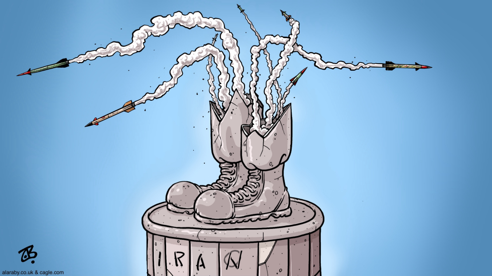 Rockets Iran Iraq Saddam Statue Regime Dictator