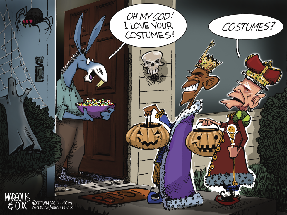Democrats Greet King-Costumed Obama and Biden on Halloween