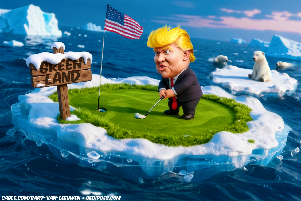 Trump playing golf in Greenland