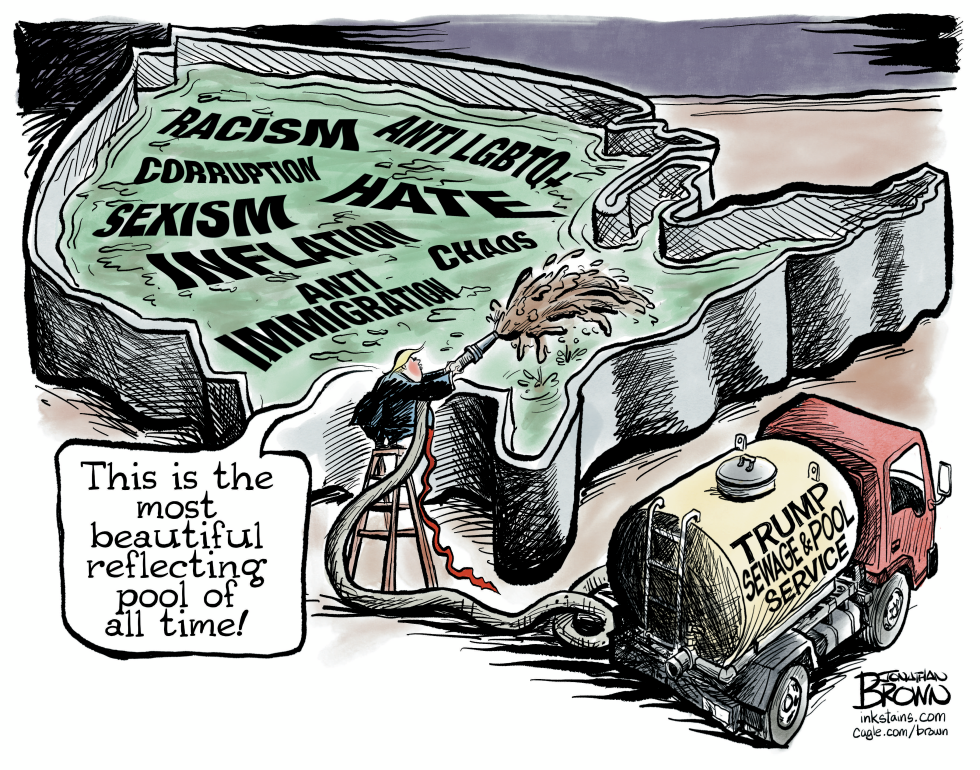 America Reflecting Pool Full of Sewage