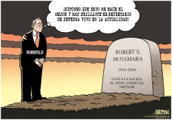 MCNAMARA Y RUMSFELD: MEJOR Y MAS BRILLANTE /  by R.J. Matson